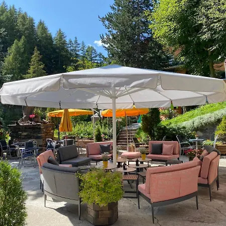 Alpenblick Superior Hotell 3*