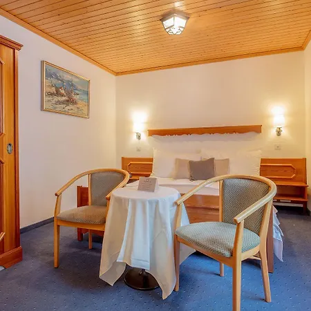 Alpenblick Superior Hotell