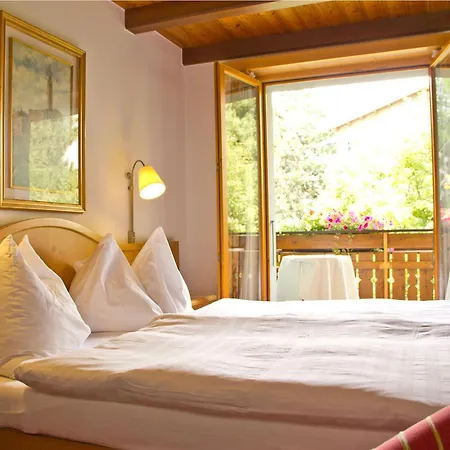 Alpenblick Superior Hotell