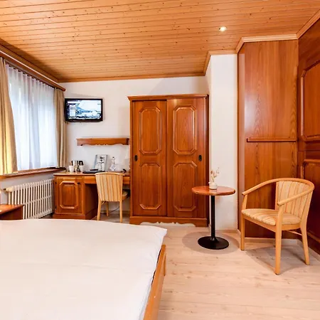 Hotel Alpenblick 3*