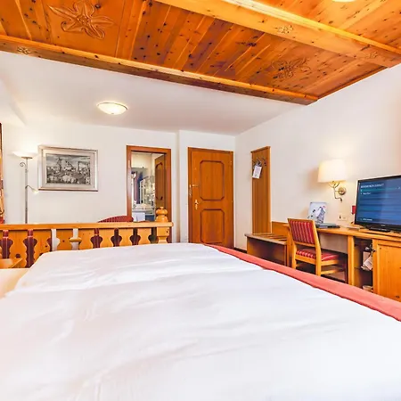 Alpenblick Готель Церматт