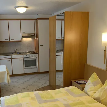 Hotel Alpenblick 3*